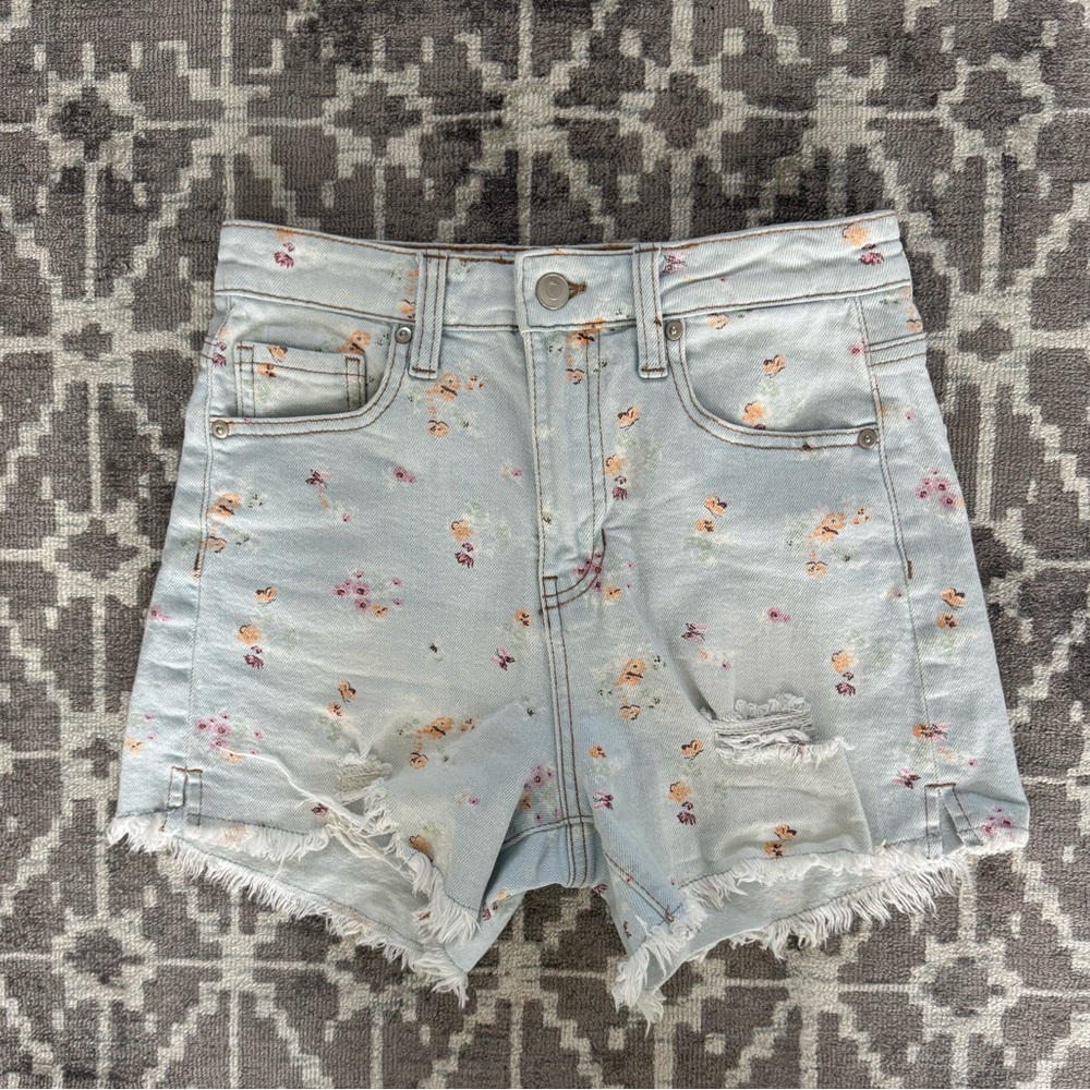 Celebrity Pink Floral Distressed High Rise Denim Shorts Size 3/26